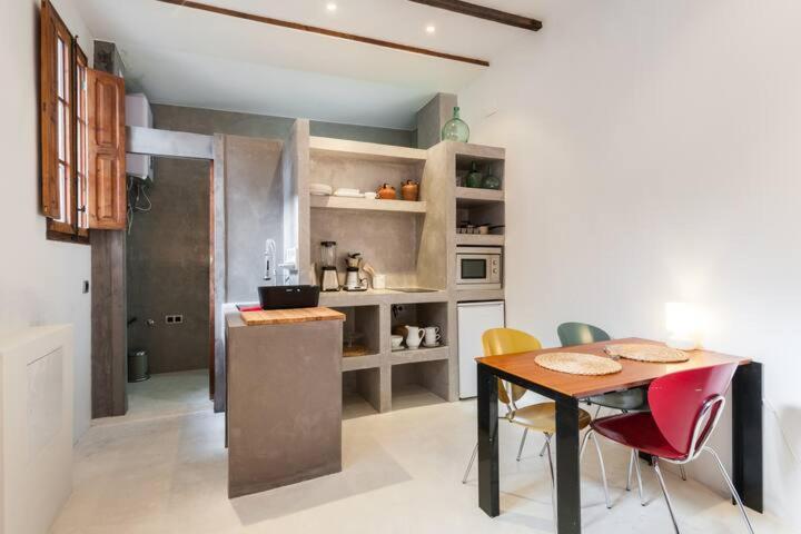 Casita Artista En Bello Edificio Barrio Ruzafa Valencia Ngoại thất bức ảnh