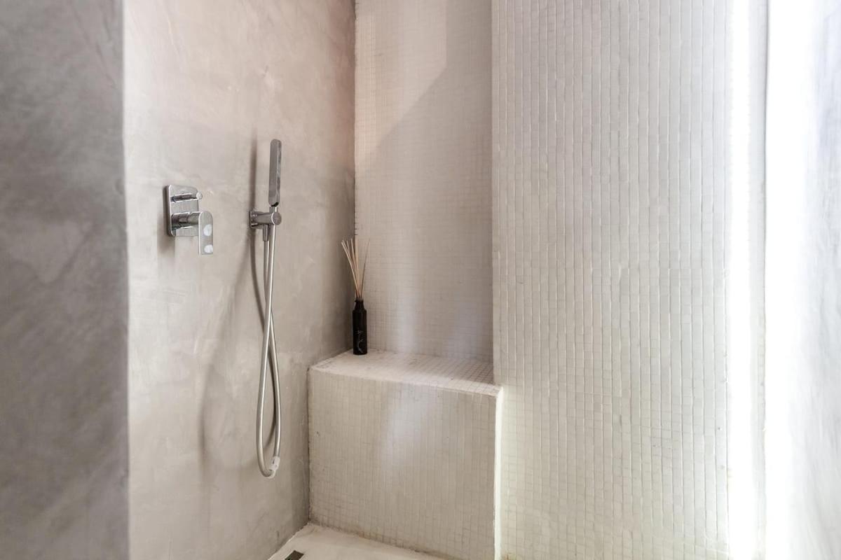 Casita Artista En Bello Edificio Barrio Ruzafa Valencia Ngoại thất bức ảnh
